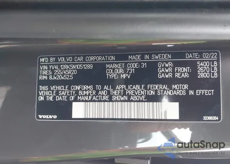 2022 Volvo Xc60 B5 Momentum z USA, uszkodzony, nr VIN YV4L12RK5N1051289